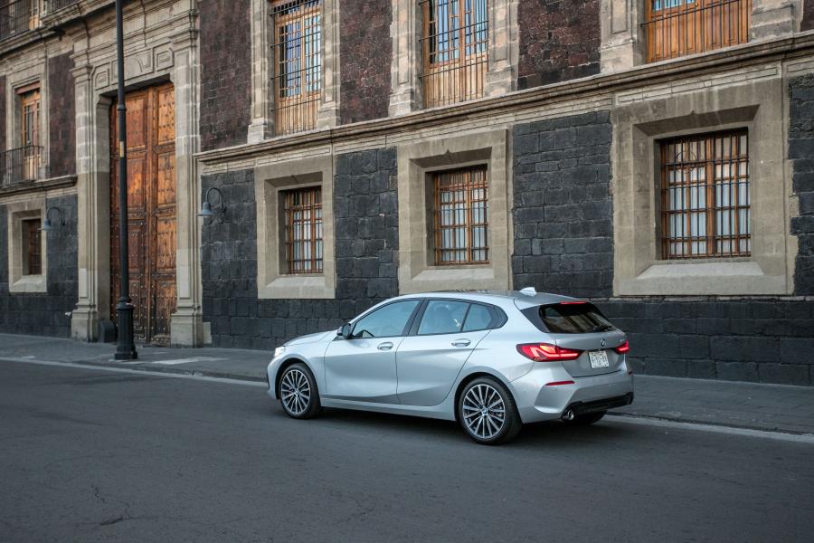  BMW 118i Sportline (F40) 2019 года  (MX) (фото 27 из 31)